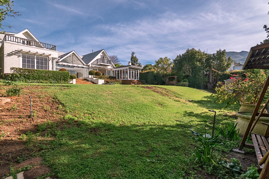 5 Bedroom Property for Sale in Constantia Western Cape